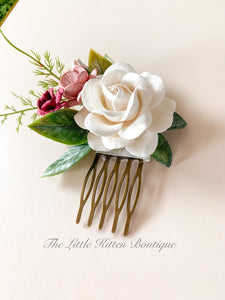 Hair Combs with Flowers for Weddings / Hair Accessories