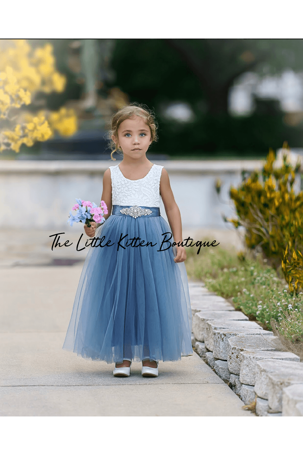 Flower girl dress lace top tulle bottom deals