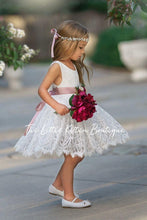 Sleeveless Knee Length Lace Flower Girl Dresses