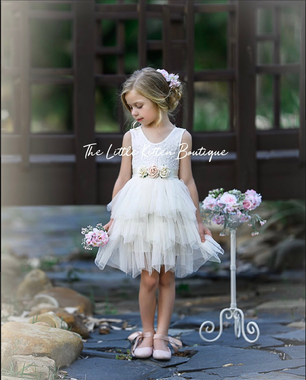 Tulle and lace flower girl dress / special occasion dress